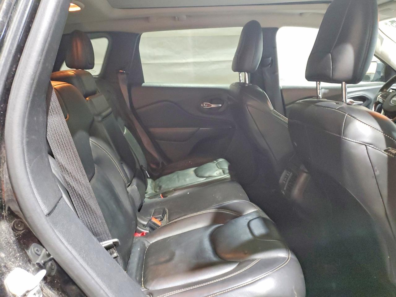 2015 JEEP CHEROKEE LIMITED photo 11