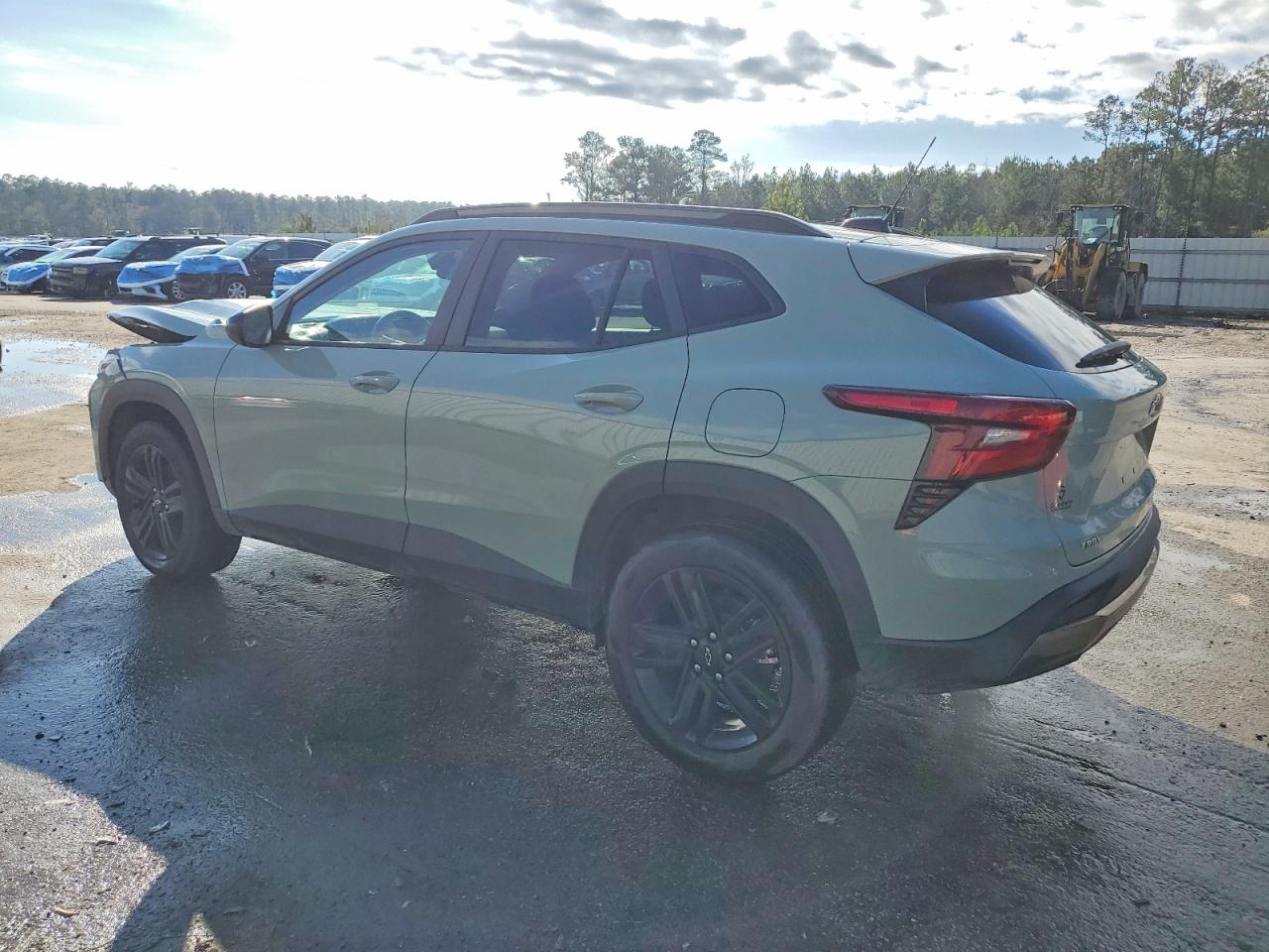2025 CHEVROLET TRAX ACTIV photo 2