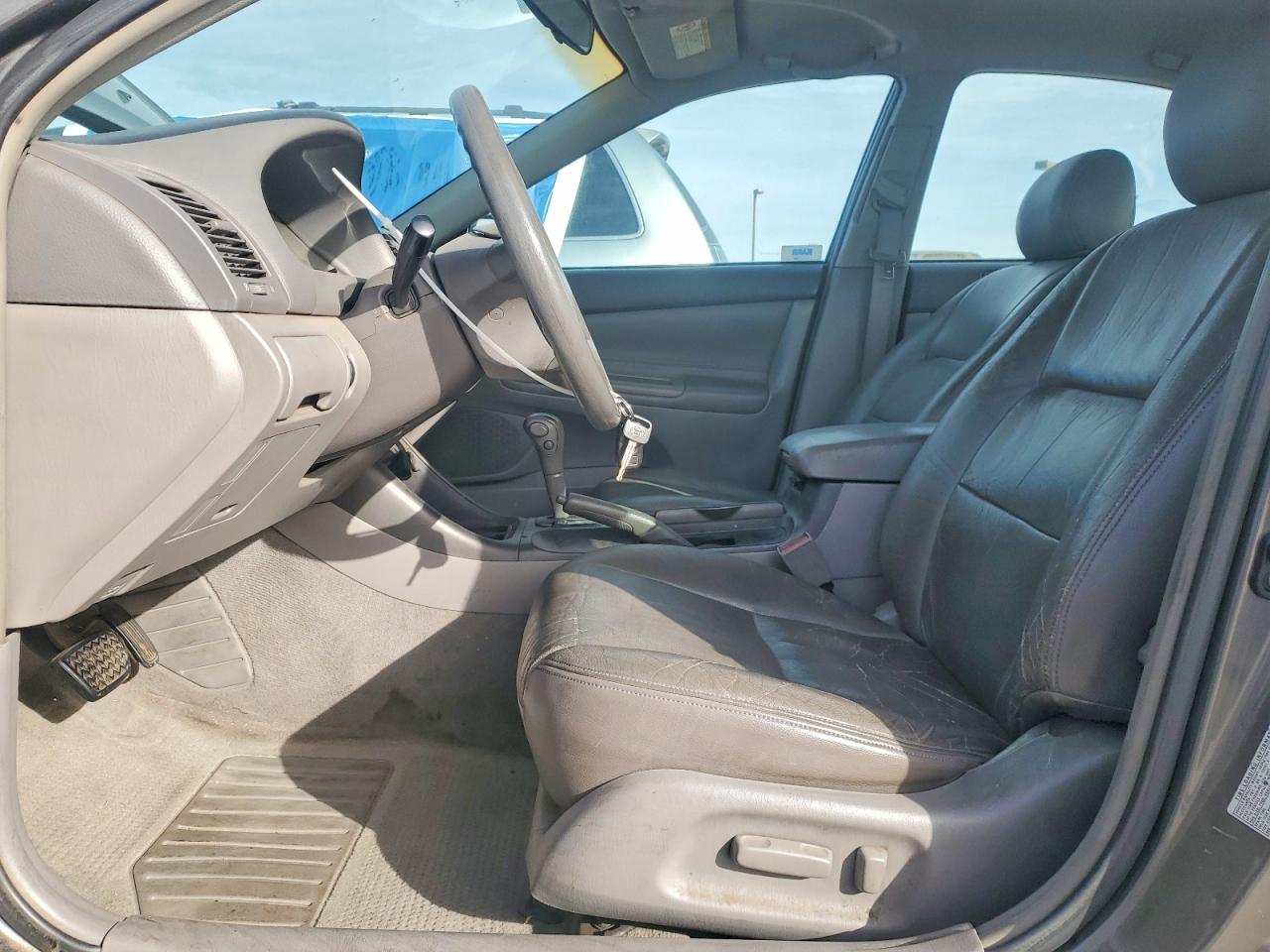 2003 TOYOTA CAMRY LE photo 7