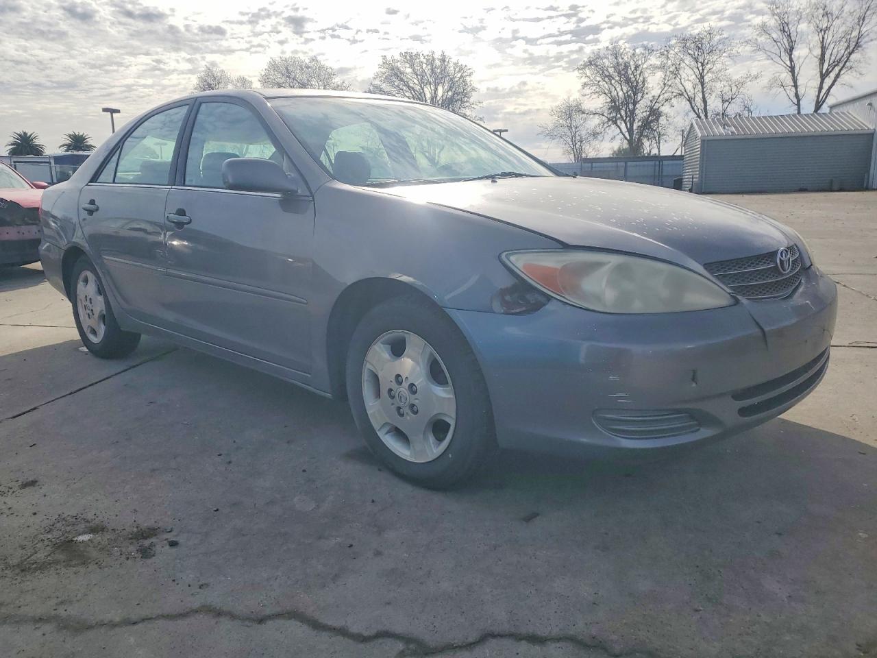 2003 TOYOTA CAMRY LE photo 4