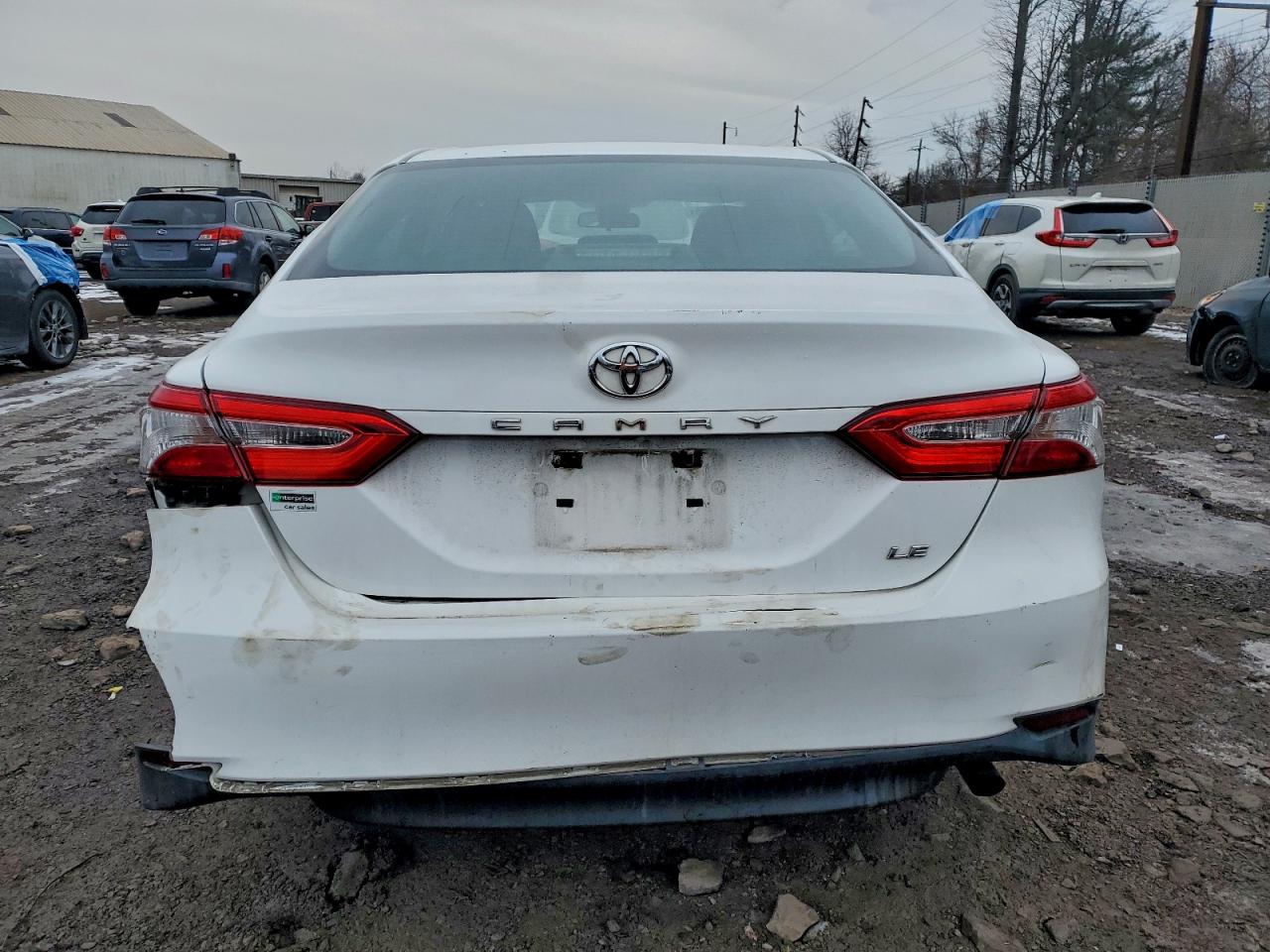2018 TOYOTA CAMRY L photo 6
