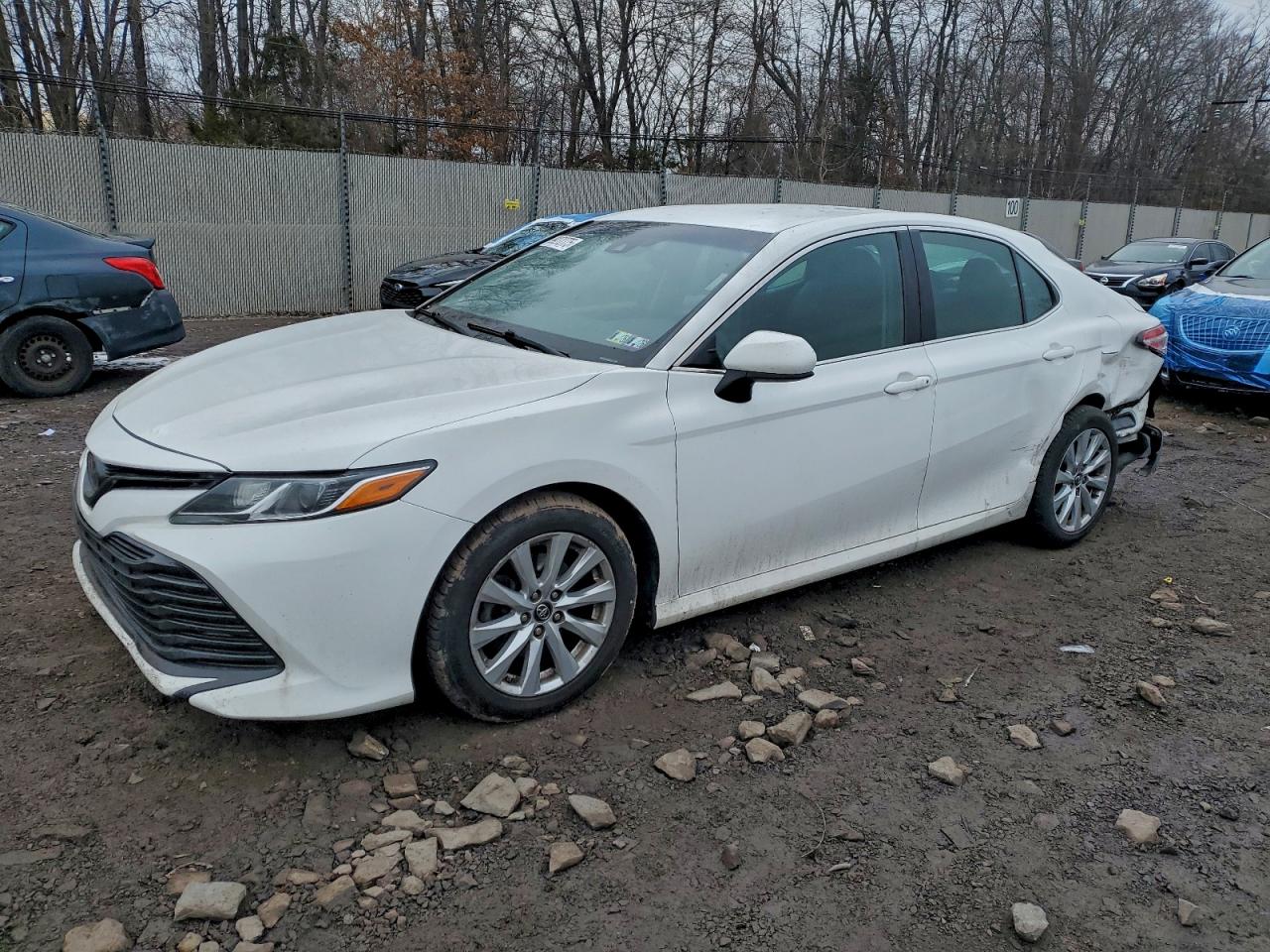 2018 TOYOTA CAMRY