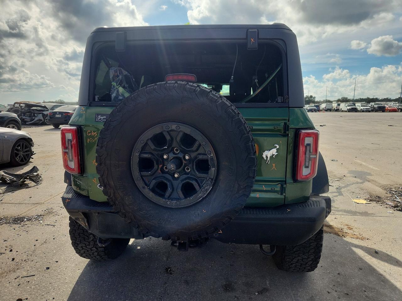 2023 FORD BRONCO BASE photo 6