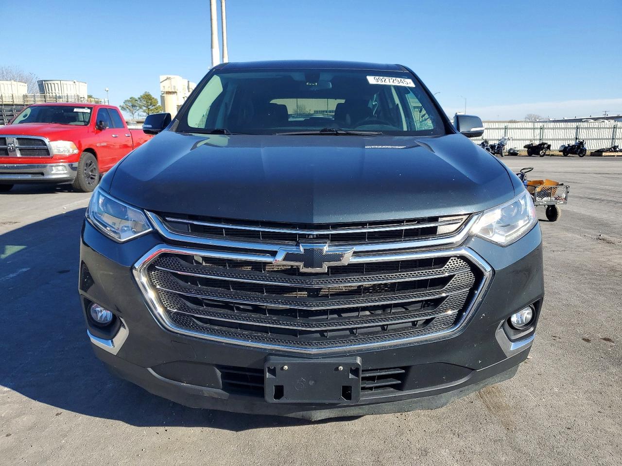 2020 CHEVROLET TRAVERSE LT photo 5