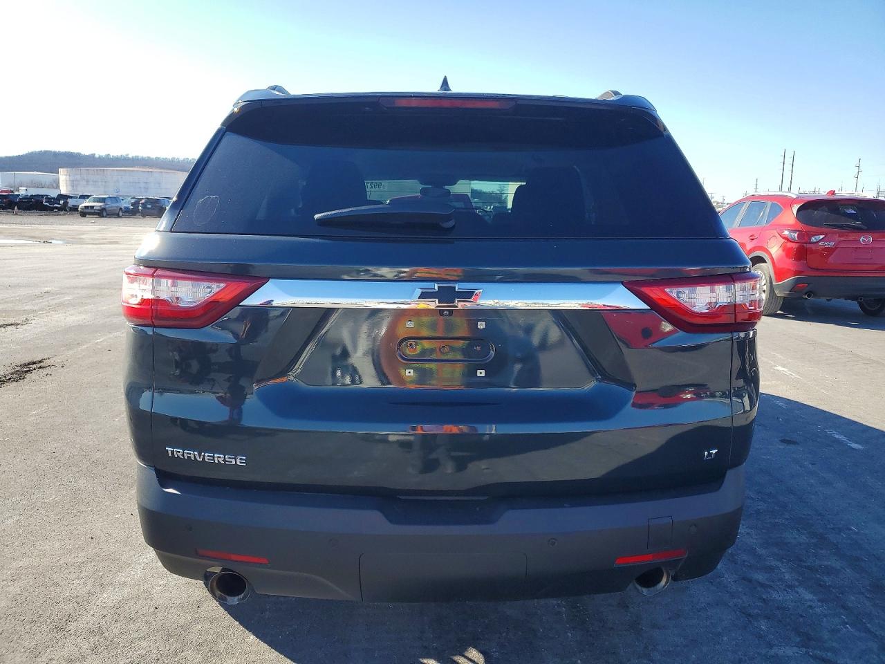 2020 CHEVROLET TRAVERSE LT photo 6