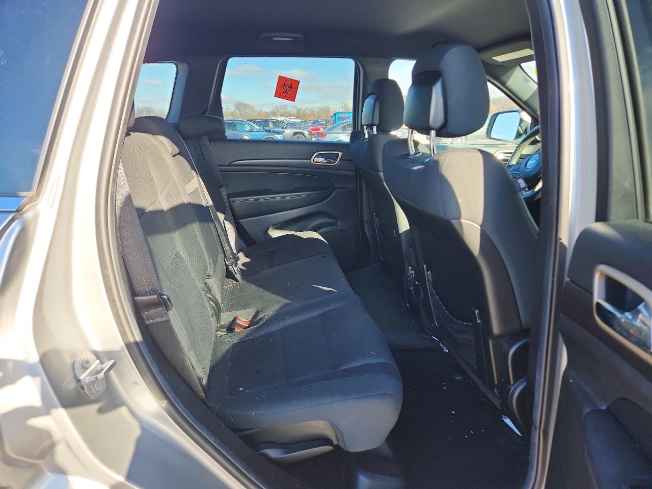 2015 JEEP GRAND CHEROKEE LAREDO photo 11