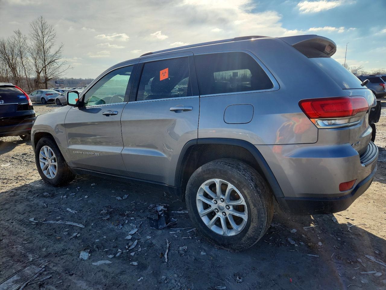 2015 JEEP GRAND CHEROKEE LAREDO photo 2