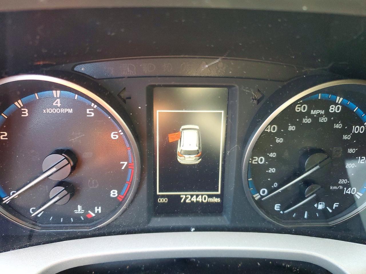 2018 TOYOTA RAV4 LE photo 9