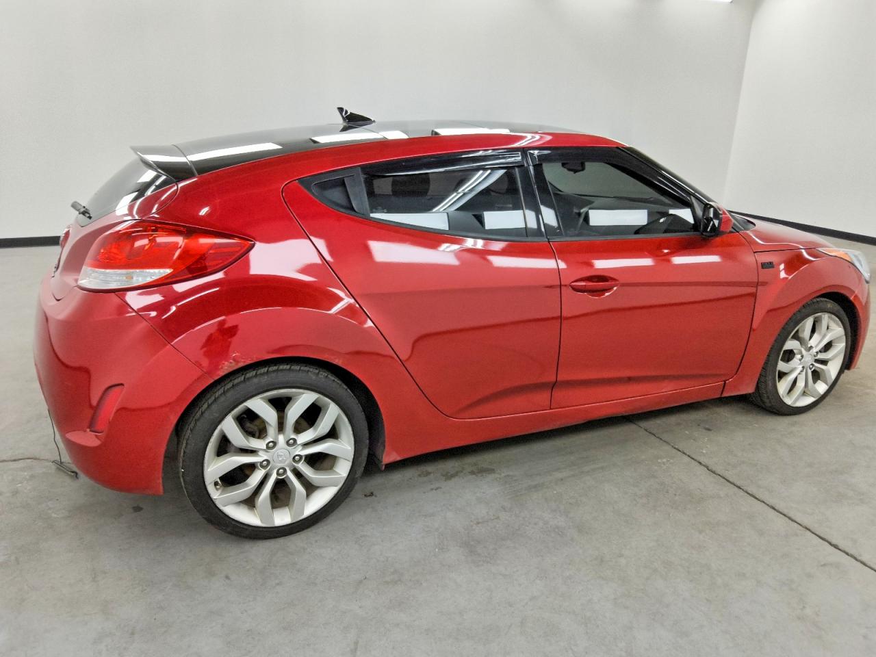 2015 HYUNDAI VELOSTER photo 3