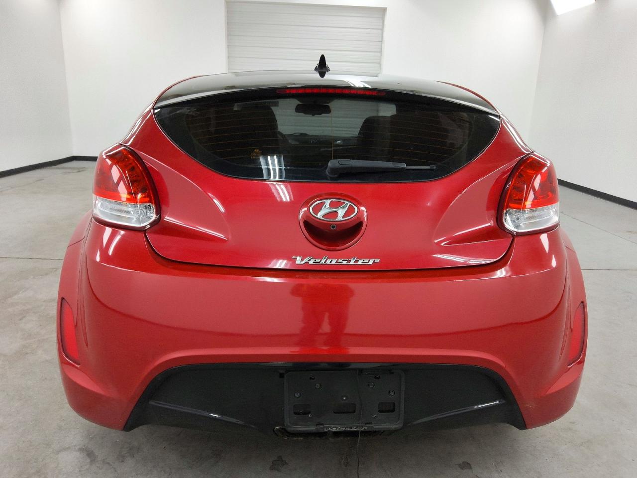 2015 HYUNDAI VELOSTER photo 6