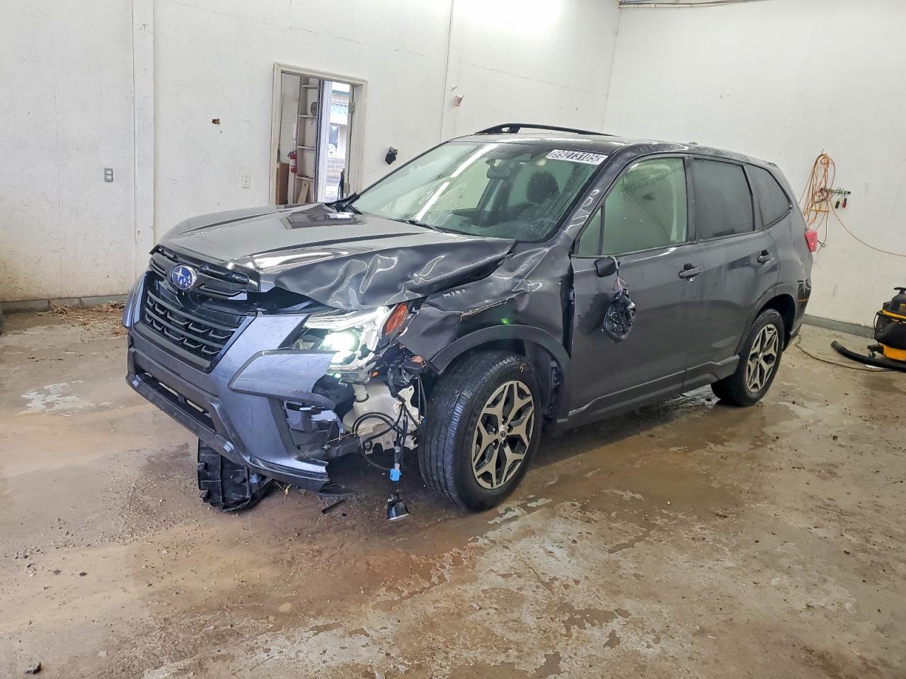 2022 SUBARU FORESTER