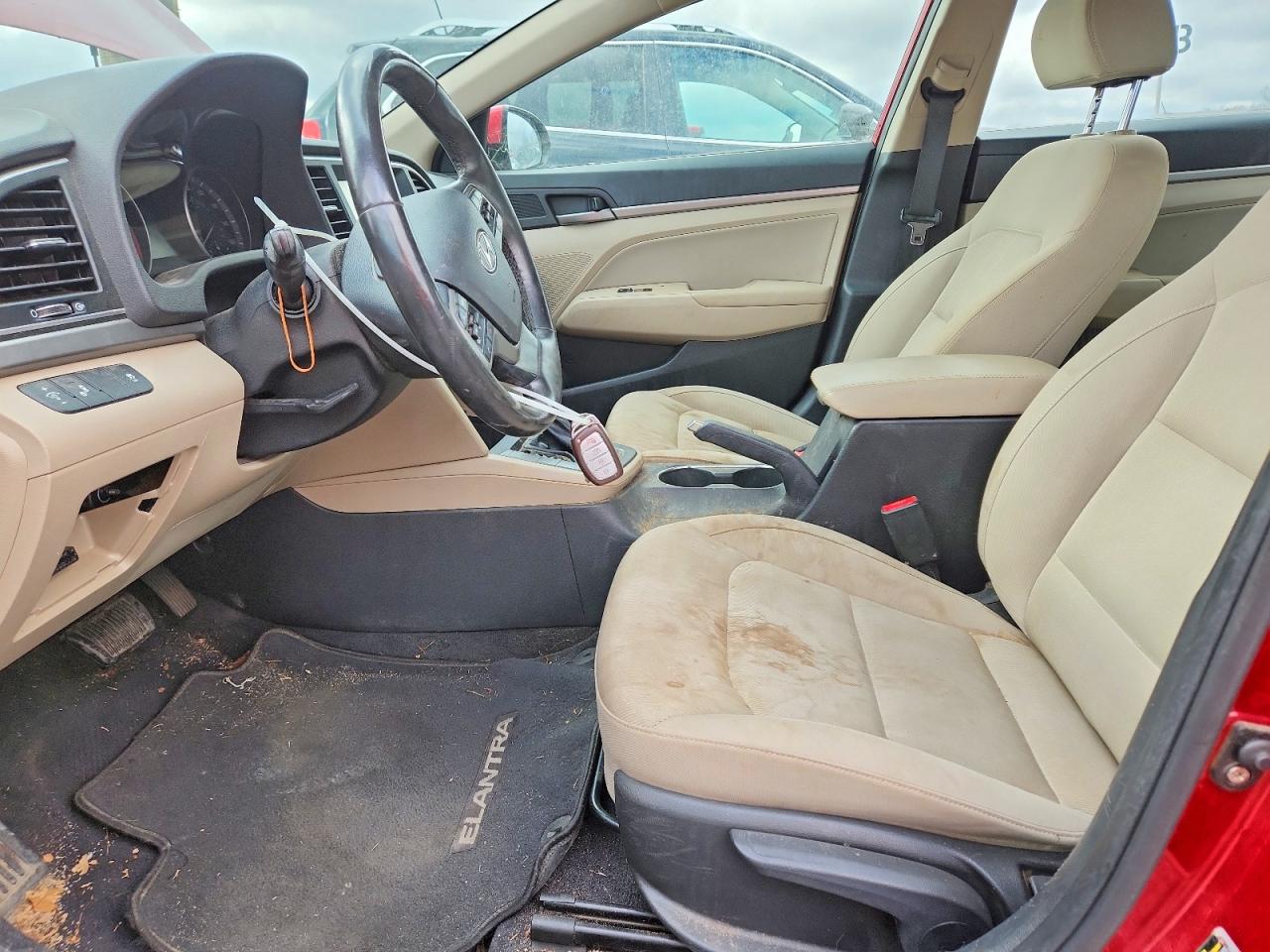 2017 HYUNDAI ELANTRA SE photo 13