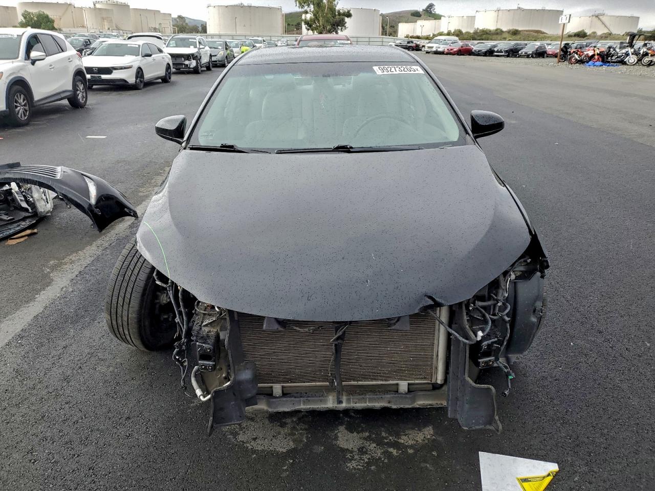 2015 TOYOTA CAMRY LE photo 5
