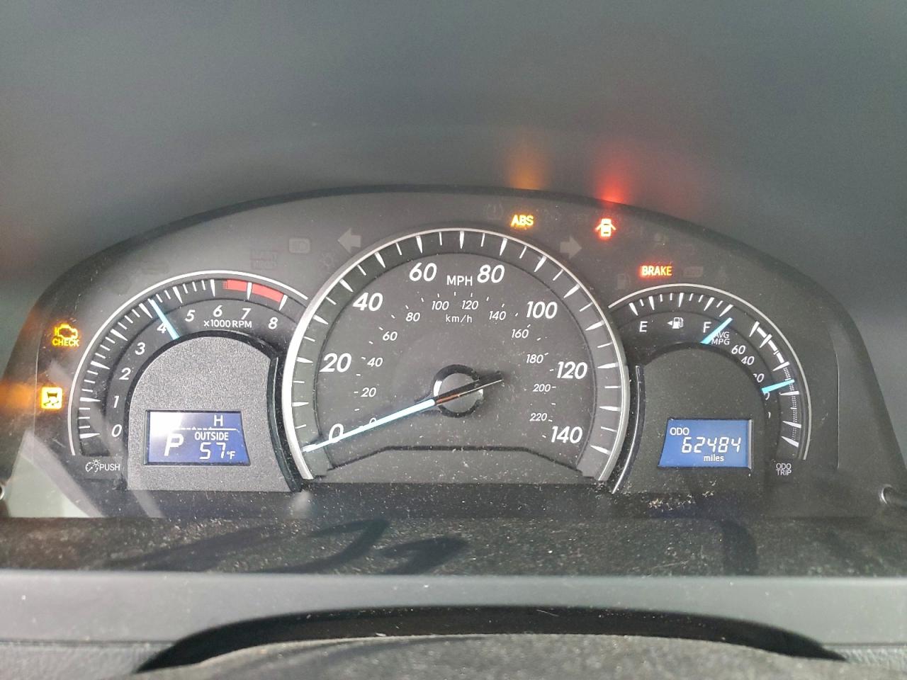 2015 TOYOTA CAMRY LE photo 9