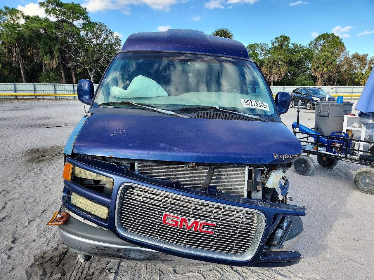 2002 GMC SAVANA RV G1500 photo 5