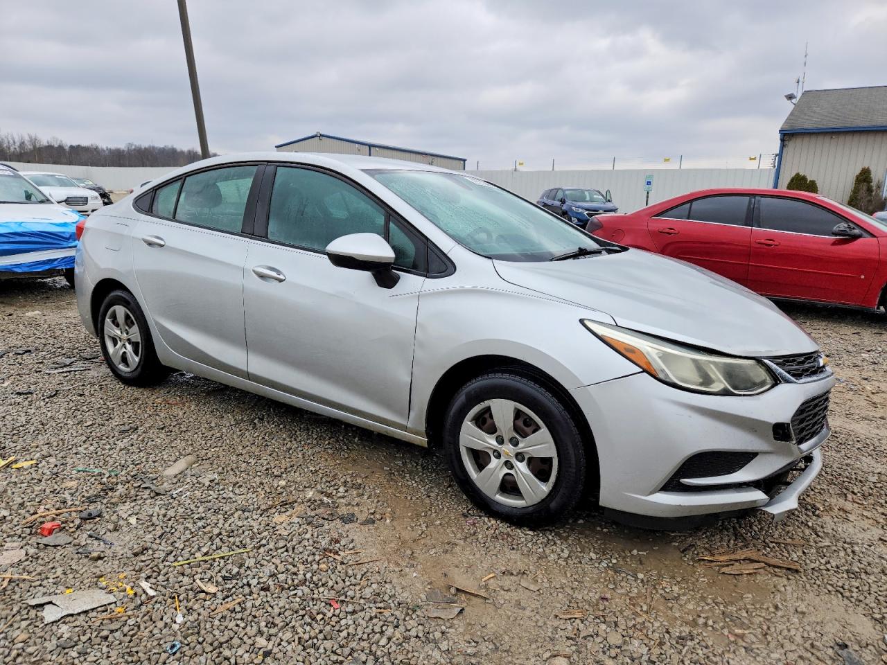 2017 CHEVROLET CRUZE LS photo 4