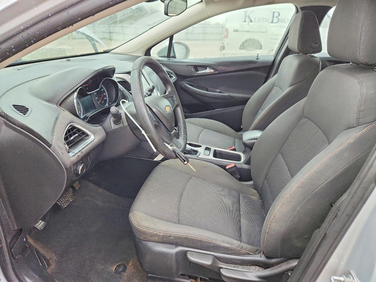 2017 CHEVROLET CRUZE LS photo 7