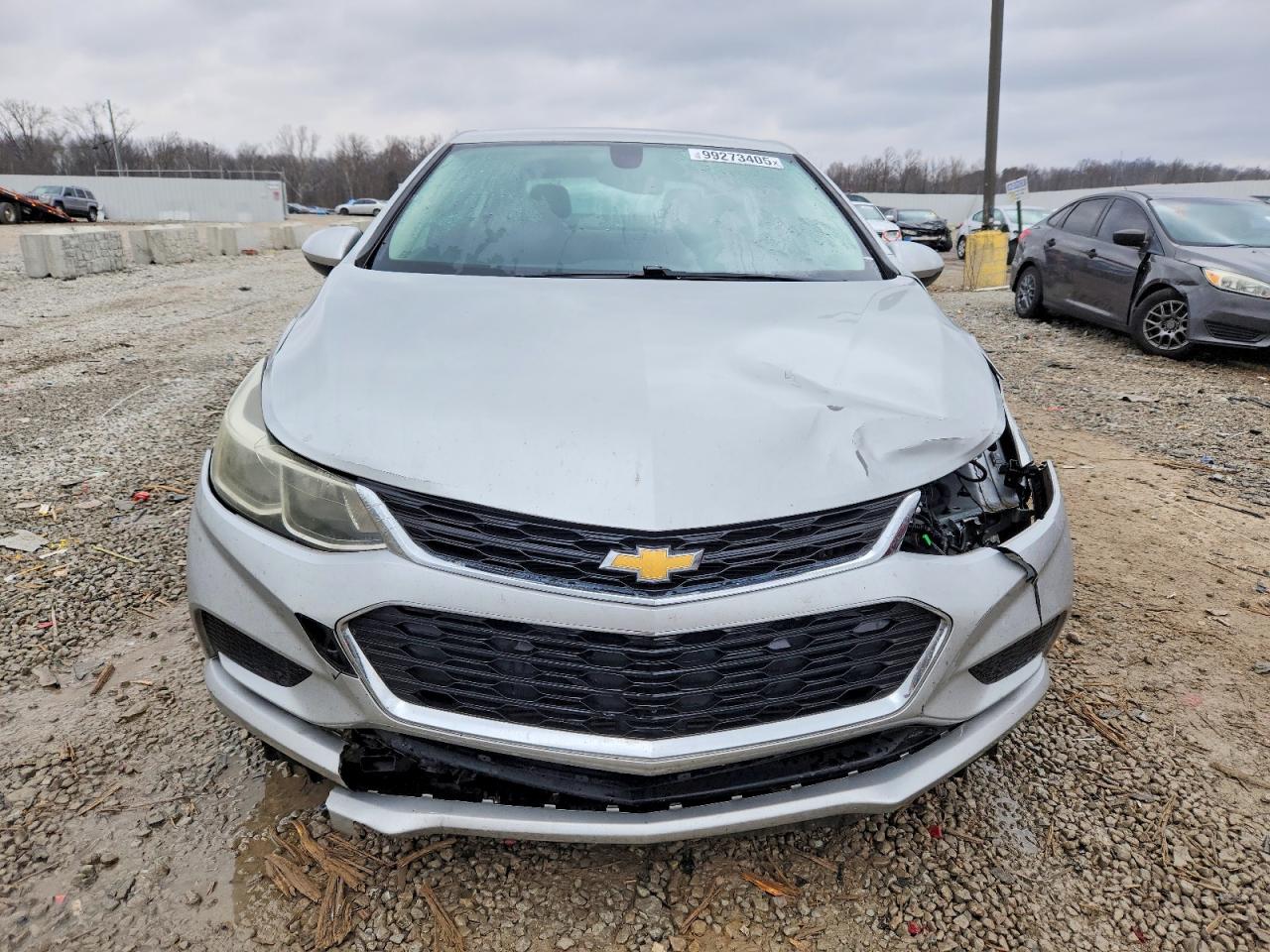 2017 CHEVROLET CRUZE LS photo 5