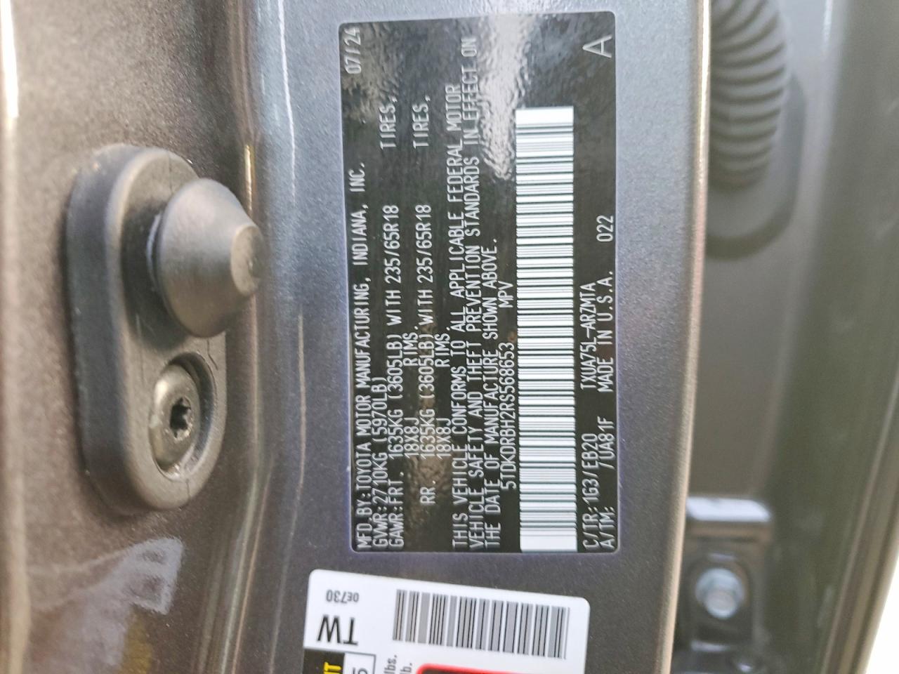 2024 TOYOTA HIGHLANDER LE photo 13