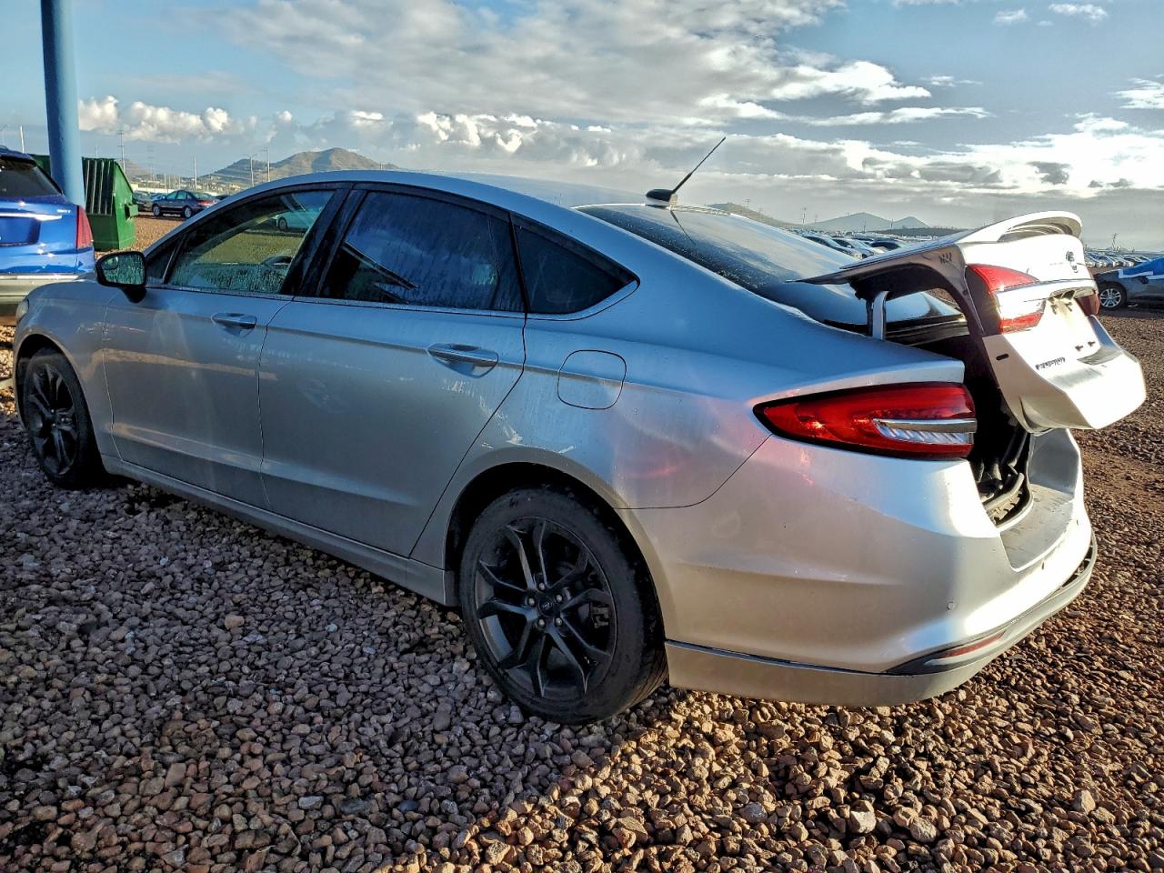 2018 FORD FUSION SE photo 2