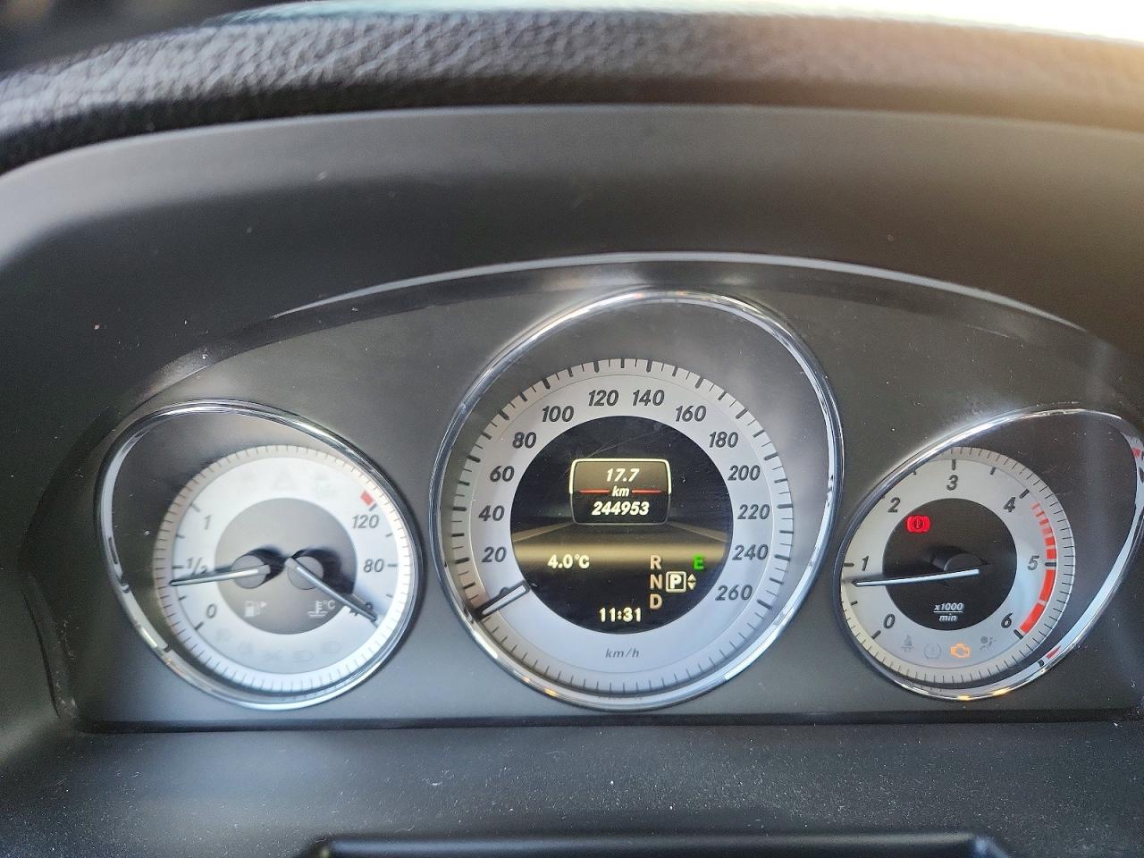 2013 MERCEDES-BENZ GLK 250 BLUETEC photo 9
