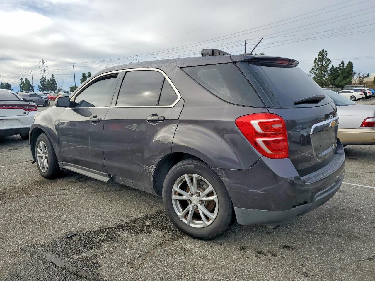 2016 CHEVROLET EQUINOX LT photo 2