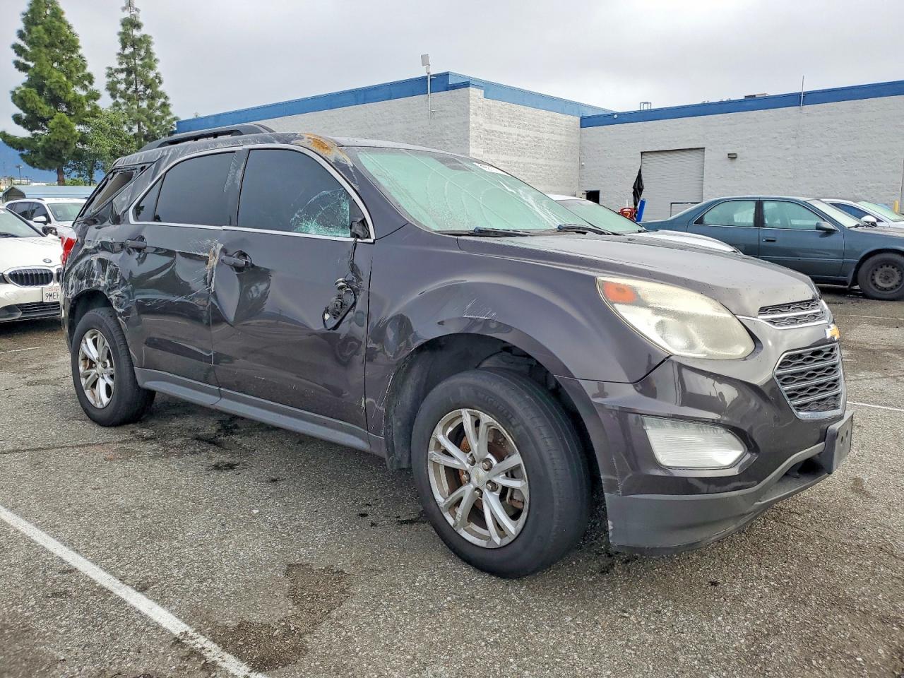 2016 CHEVROLET EQUINOX LT photo 4