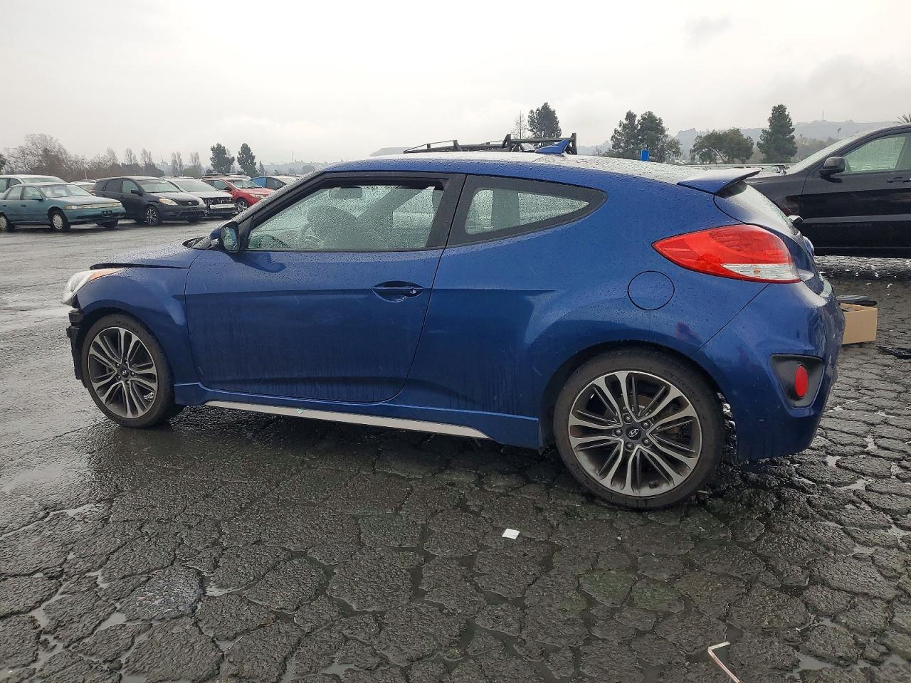 2017 HYUNDAI VELOSTER TURBO photo 2