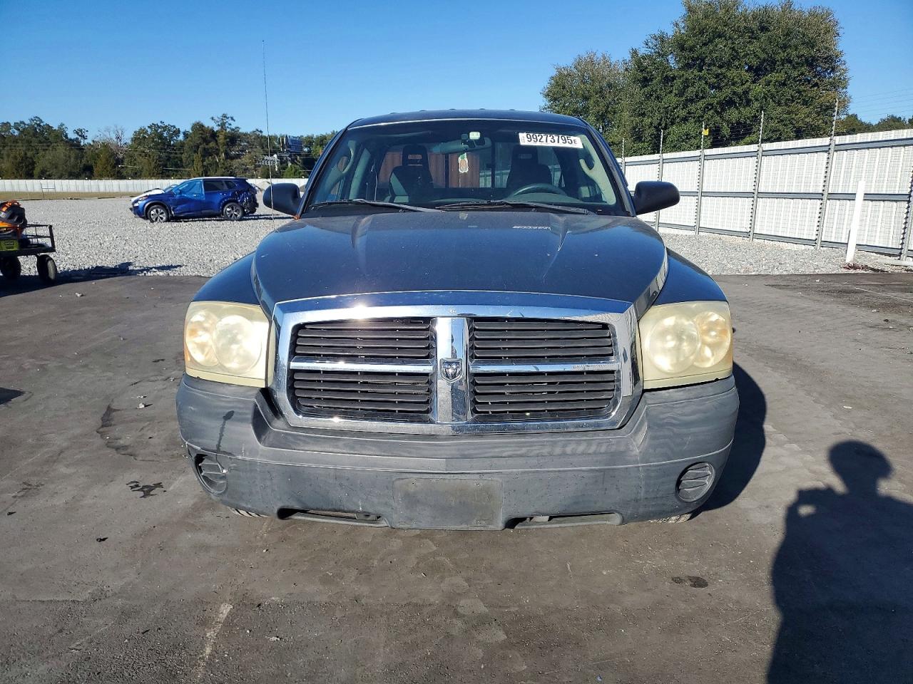 2005 DODGE DAKOTA ST photo 5