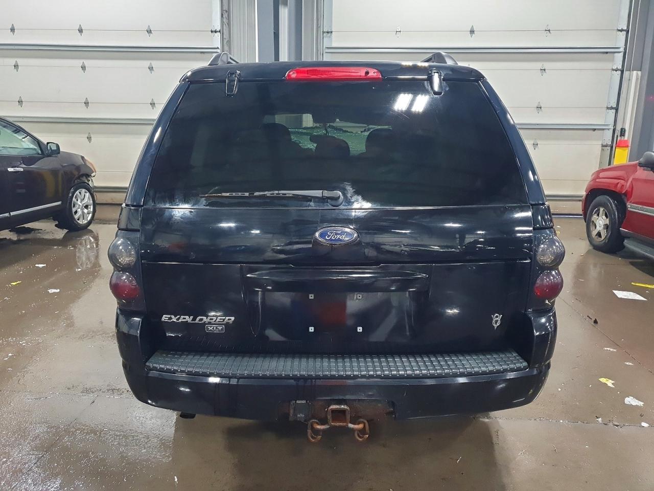 2004 FORD EXPLORER XLT photo 6