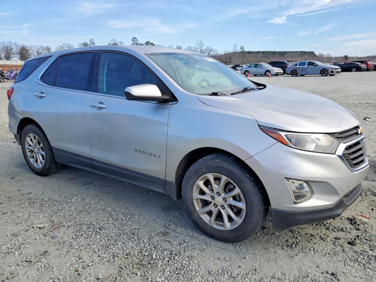 2018 CHEVROLET EQUINOX LT photo 4