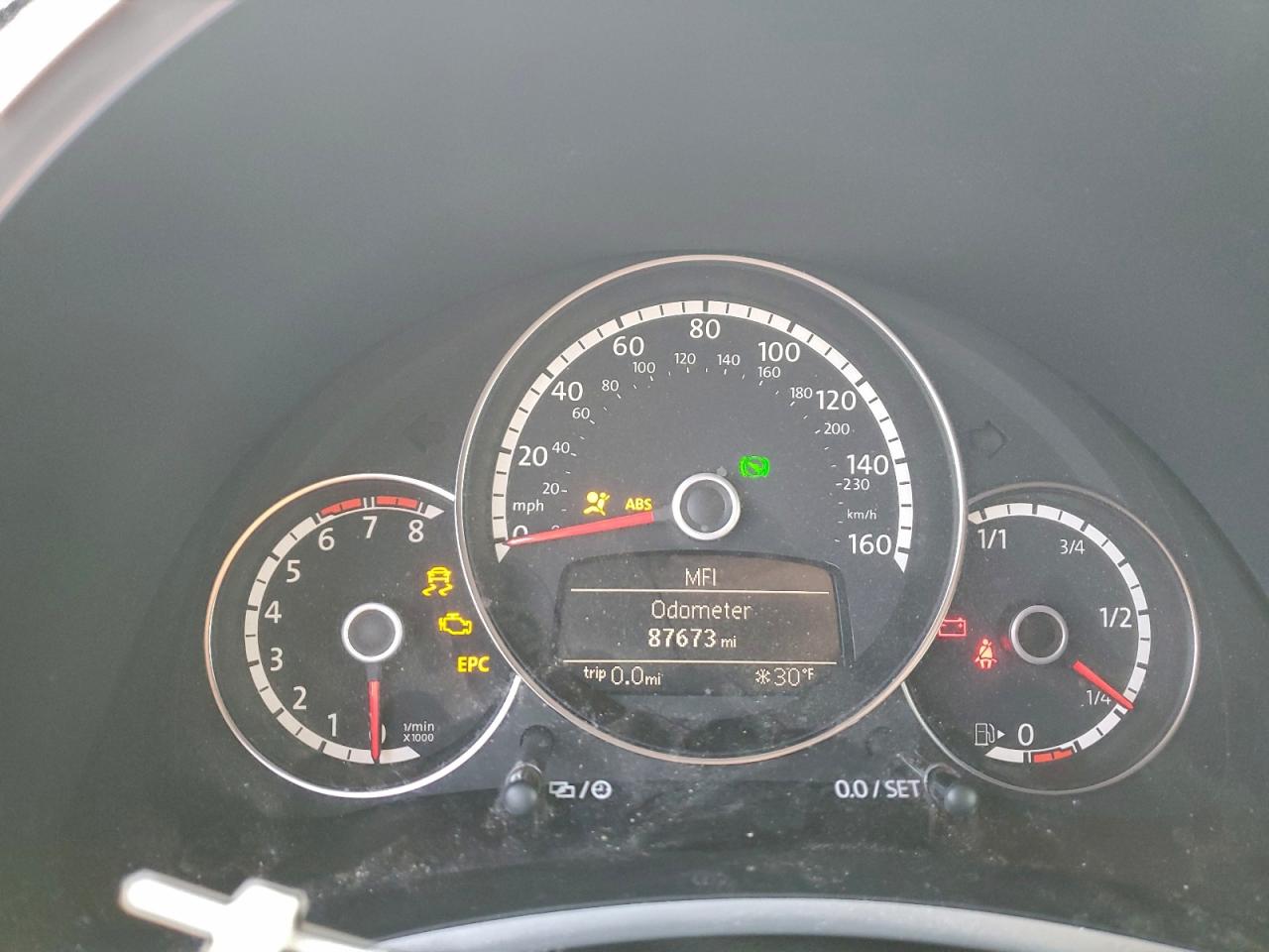 2016 VOLKSWAGEN BEETLE S/SE photo 25