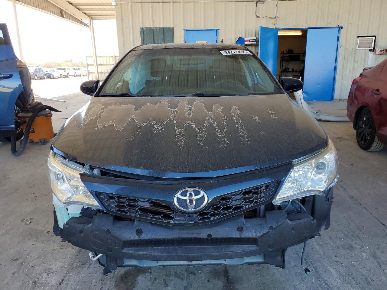 2014 TOYOTA CAMRY L photo 5