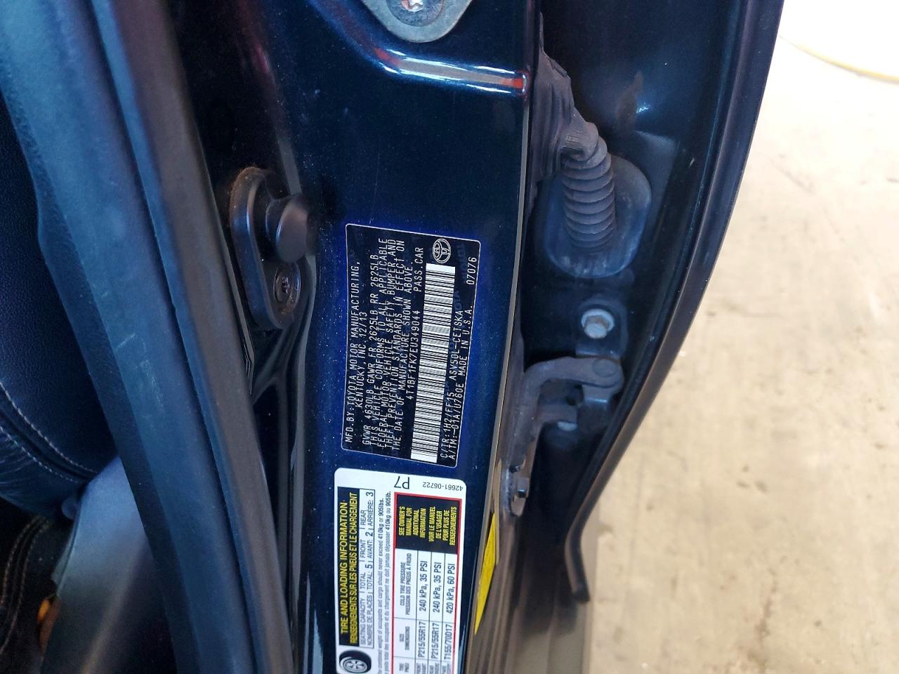 2014 TOYOTA CAMRY L photo 13
