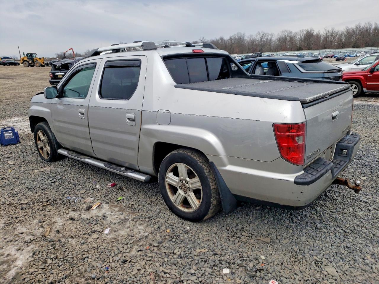 2011 HONDA RIDGELINE RTL photo 2