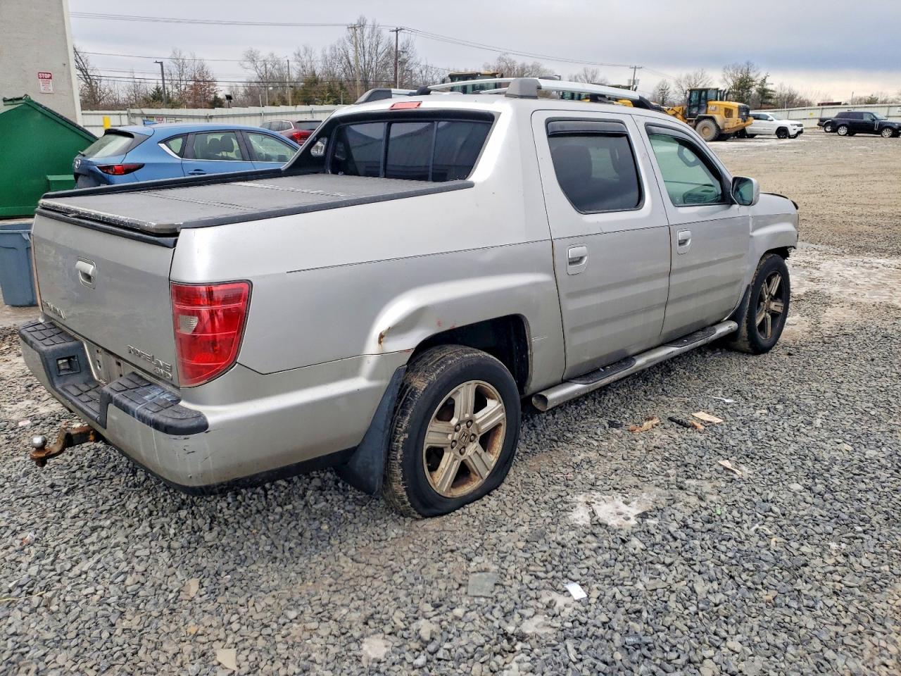 2011 HONDA RIDGELINE RTL photo 3