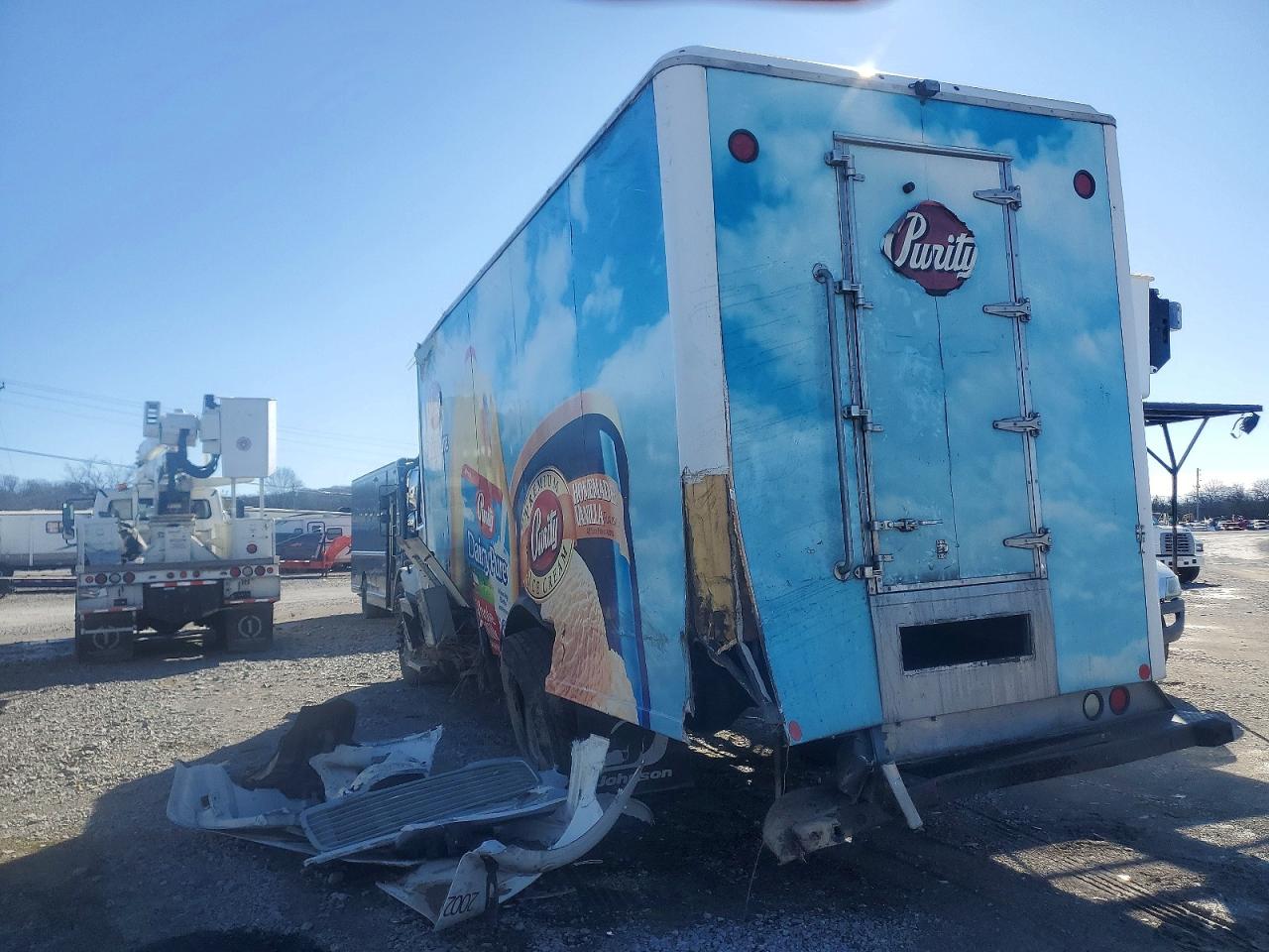 2020 FREIGHTLINER M2 106 MEDIUM DUTY photo 3
