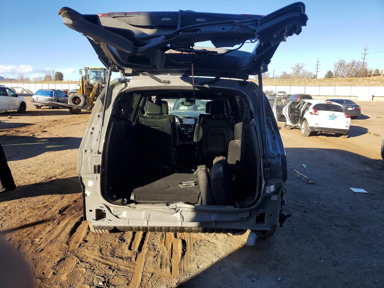 2024 CHRYSLER PACIFICA HYBRID SELECT photo 6