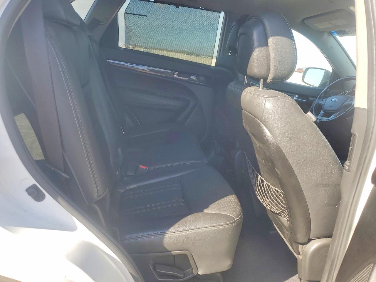 2014 KIA SORENTO LX photo 11