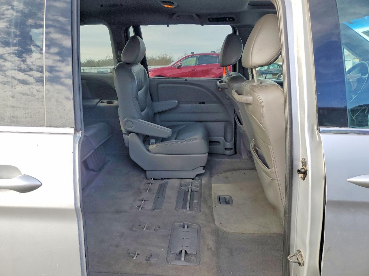 2010 HONDA ODYSSEY EXL photo 21