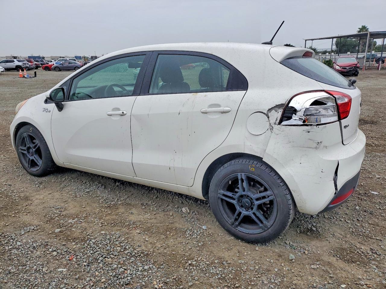 2013 KIA RIO LX photo 2
