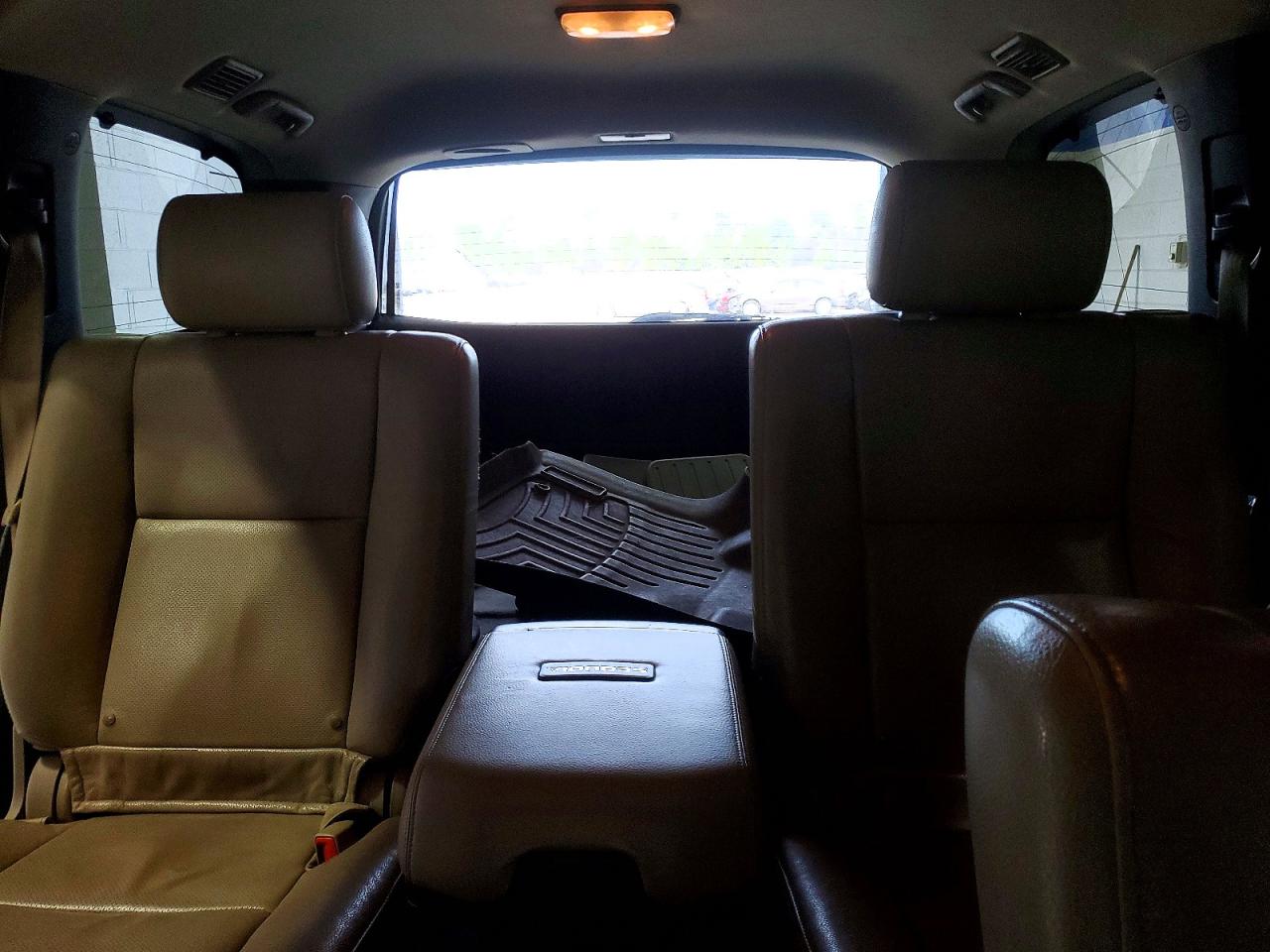 2011 TOYOTA SEQUOIA PLATINUM photo 10