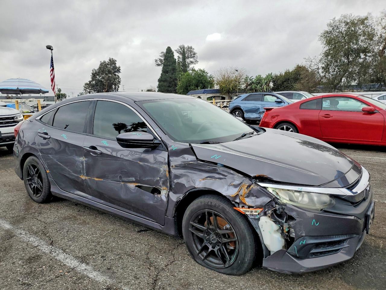 2017 HONDA CIVIC LX photo 13