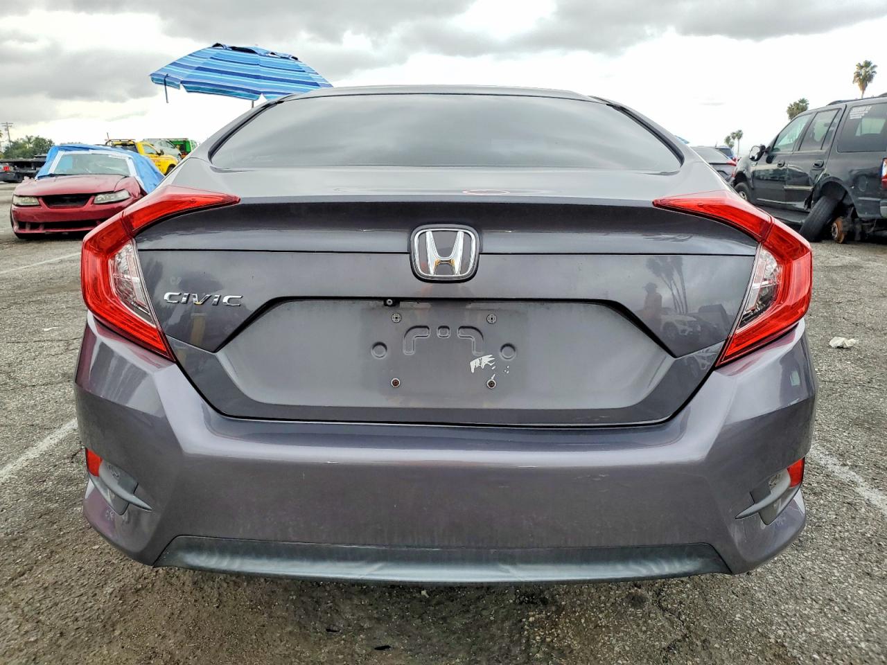 2017 HONDA CIVIC LX photo 21
