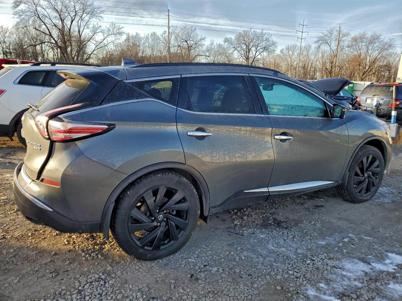 2017 NISSAN MURANO S photo 3