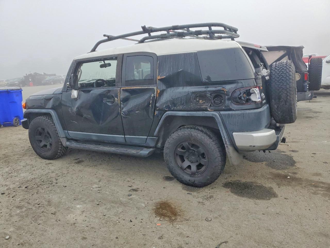 2007 TOYOTA FJ CRUISER BASE photo 3