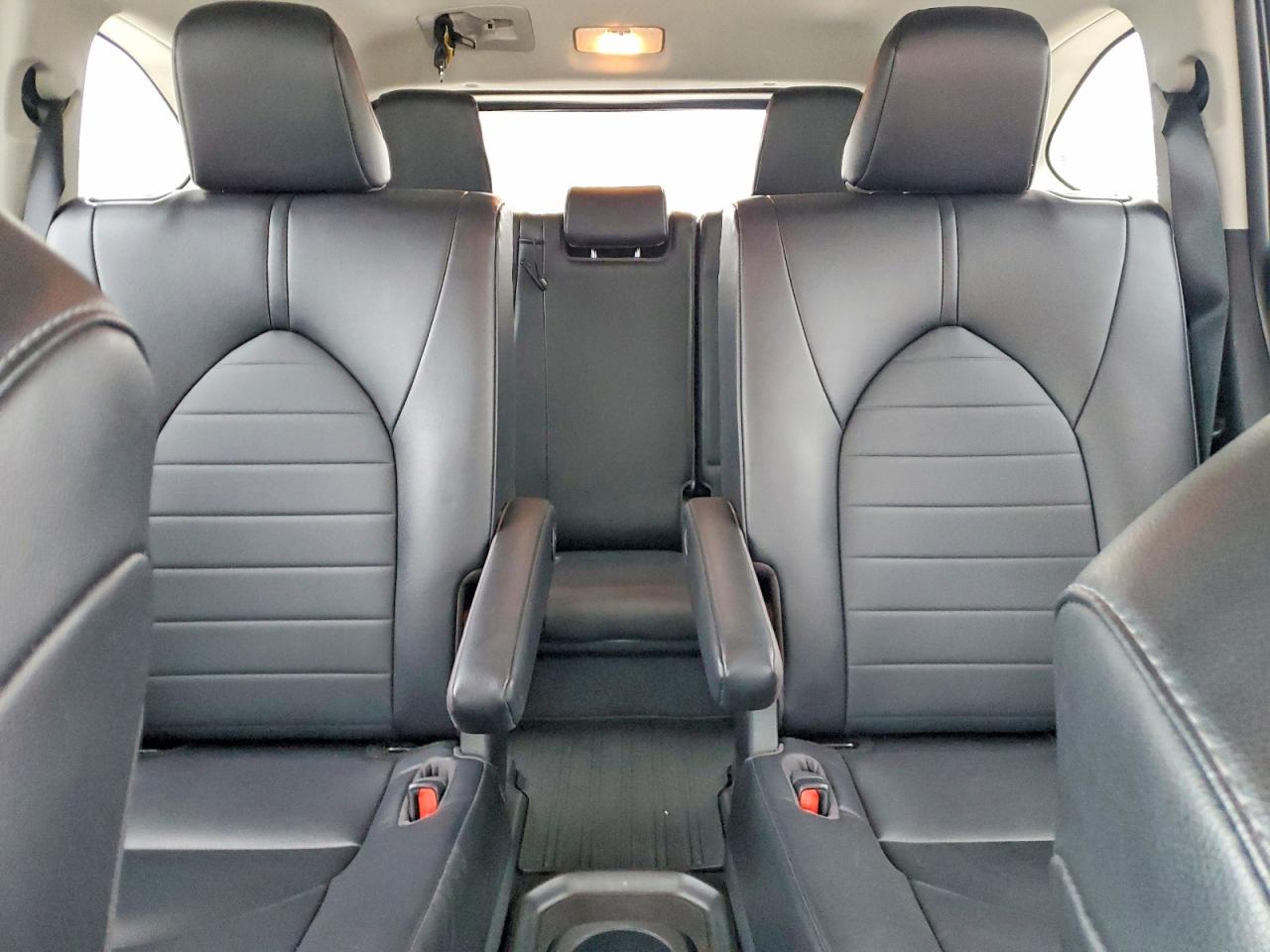 2023 TOYOTA HIGHLANDER L photo 10
