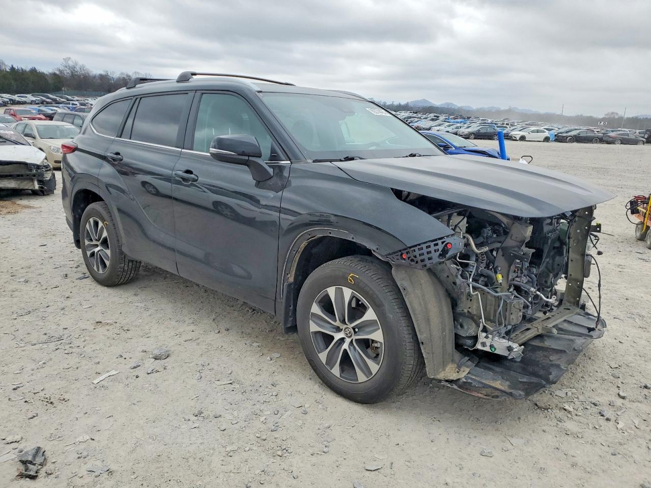 2023 TOYOTA HIGHLANDER L photo 4