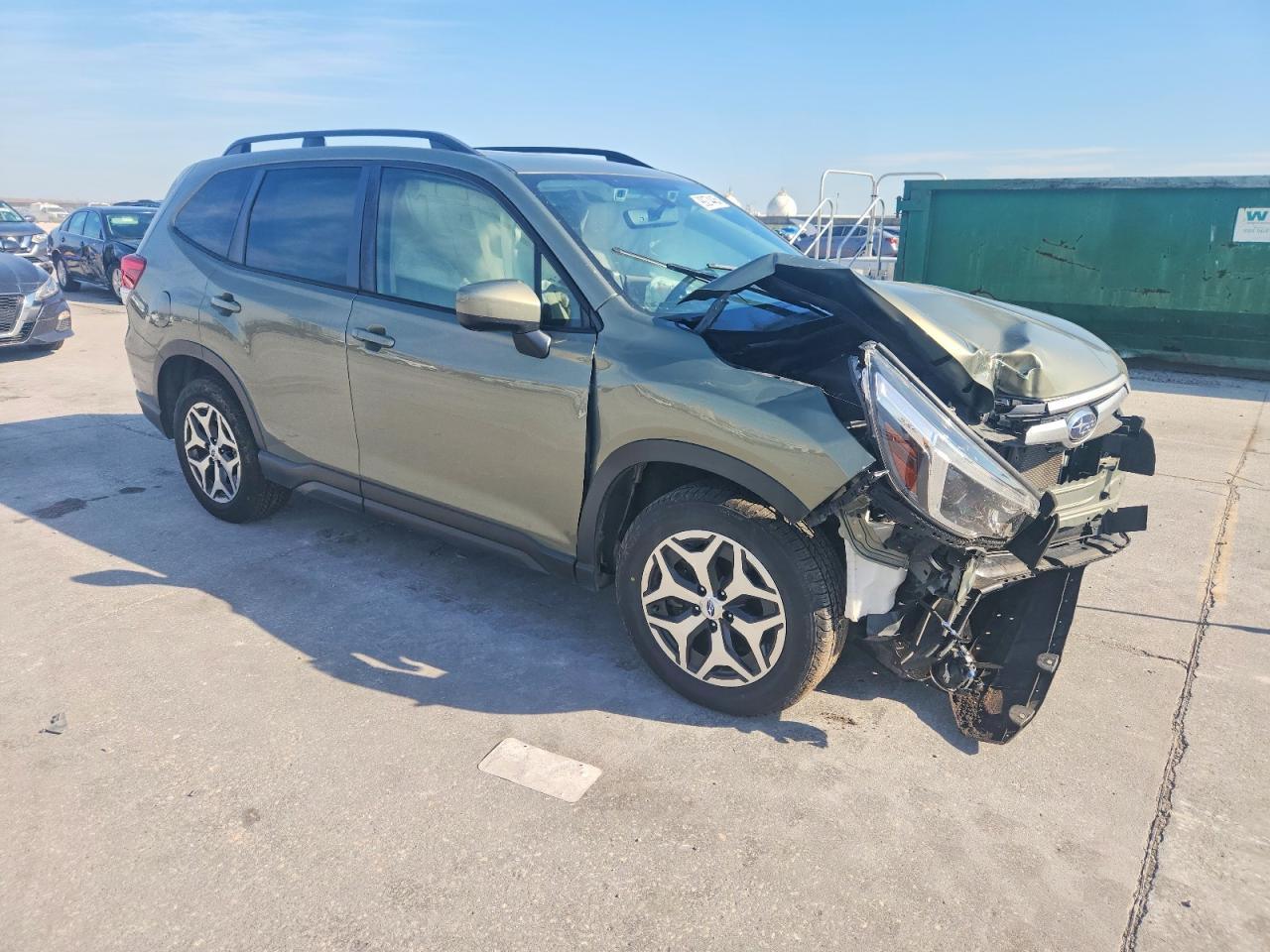 2021 SUBARU FORESTER PREMIUM photo 4