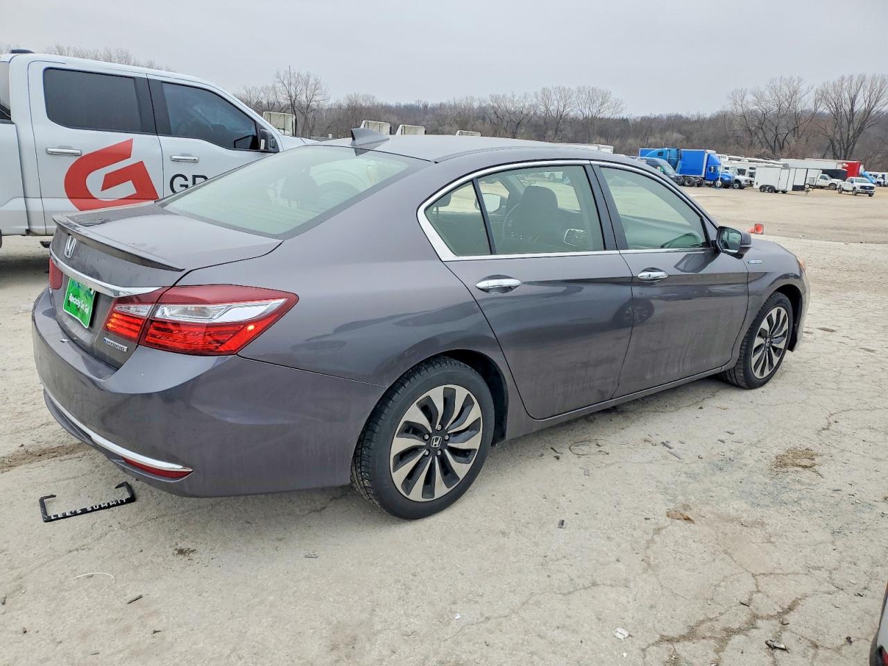 2017 HONDA ACCORD HYBRID photo 7